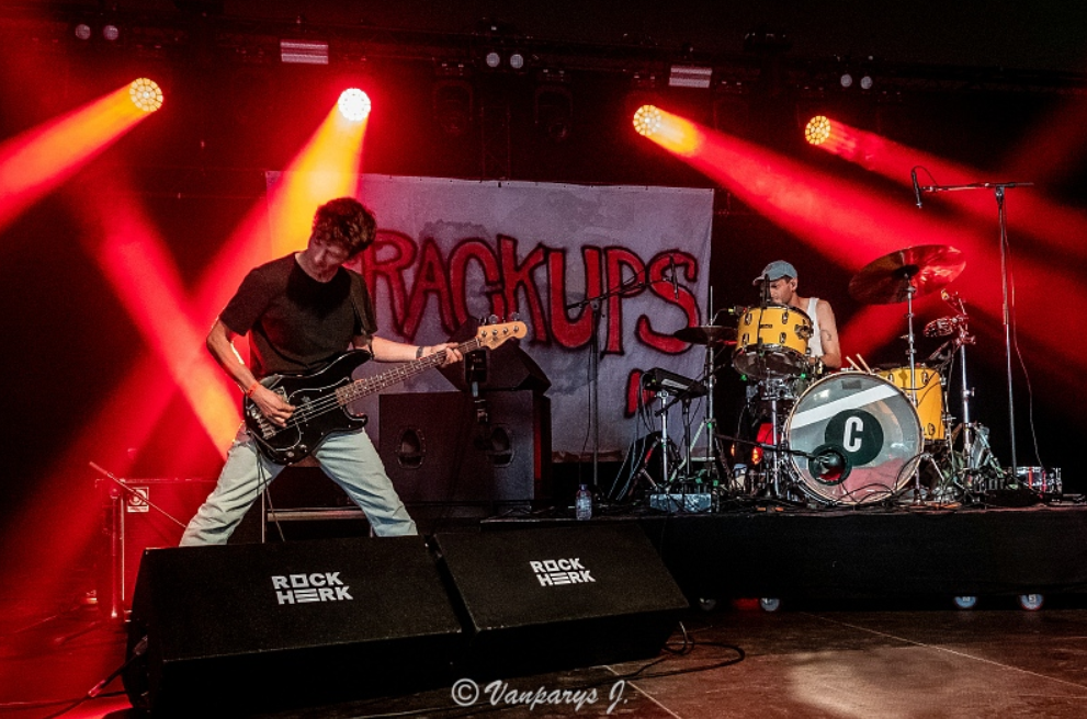 CRACKUPS © Johan Vanparys