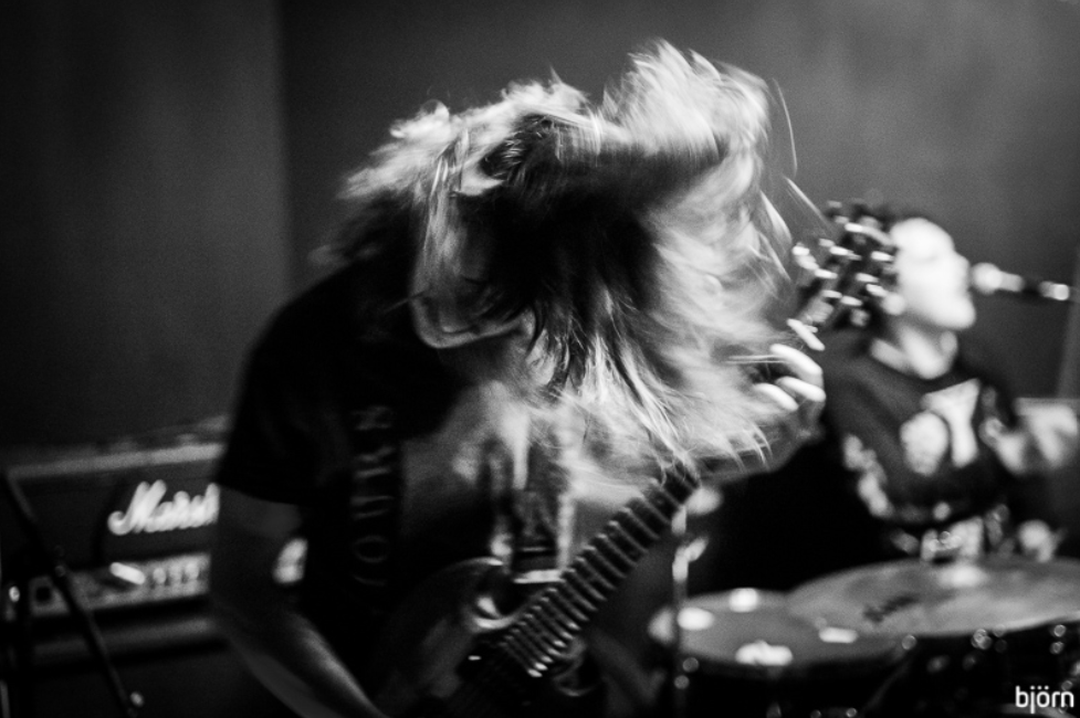 DIVIDED © Bjorn Comhaire