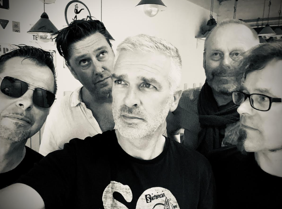 MOBY DICKHEAD © MOBY DICKHEAD