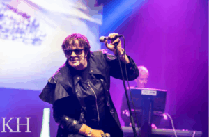 A SPLIT SECOND © Karim Hamid