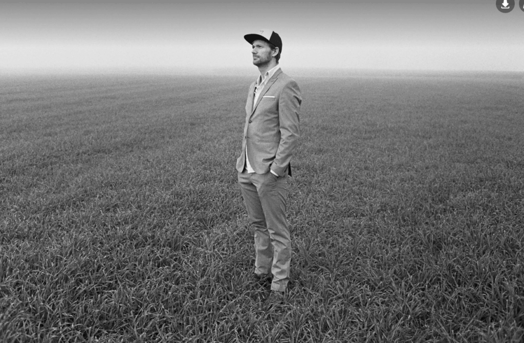 AND THEY SPOKE IN ANTHEMS © Jonathan Wannyn