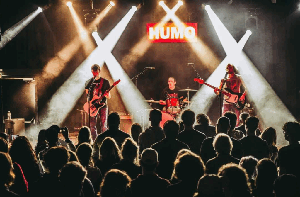 EARLY PEDESTRIAN © EARLY PEDESTRIAN