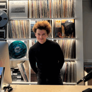 GEN X RECORDSTORE © GEN X RECORDSTORE