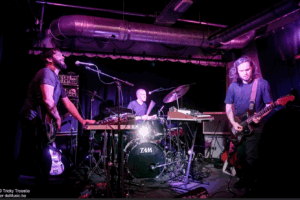 HEISA © Tricky Trootsie