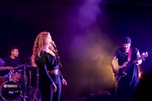 LUCY DJOANNA © Kris Van Den Bossche