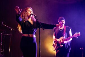 LUCY DJOANNA © Kris Van Den Bossche