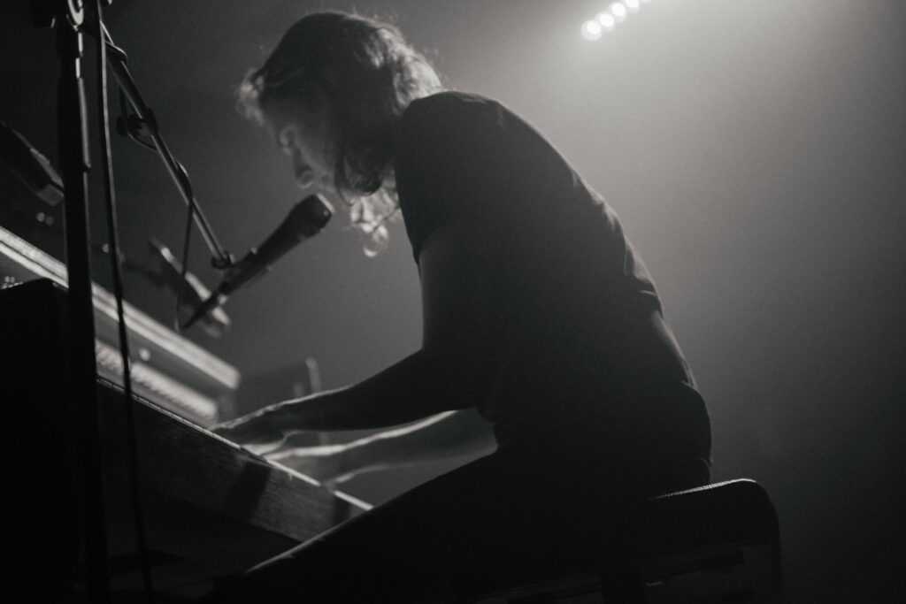 Head on stone © © Kevin Tombolato