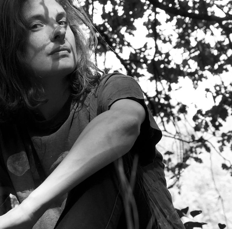 HEAD ON STONE © Syl