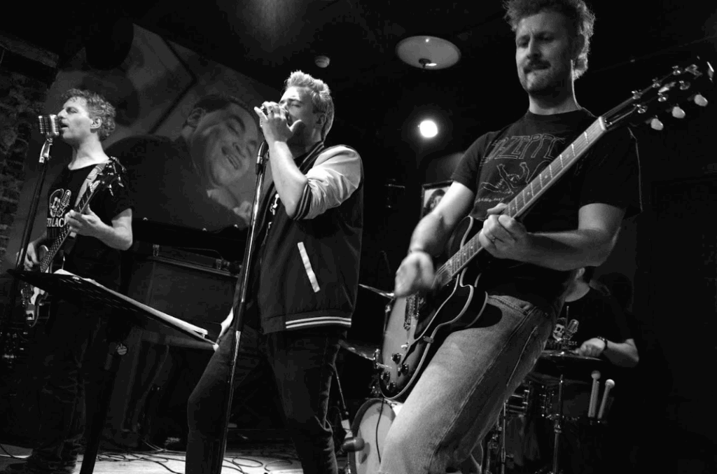 JETBLACK SMILE © JETBLACK SMILE