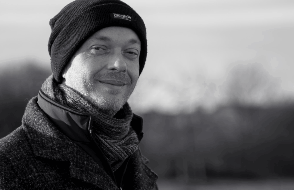 COY BUZZ © COY BUZZ