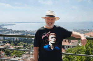 MARK VAN MULLEM © MARK VAN MULLEM