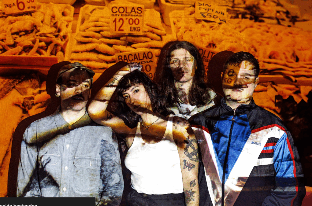 PRETTY MUCH AVERAGE © PRETTY MUCH AVERAGE