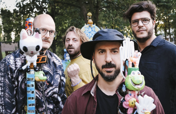 THE HICKEY UNDERWORLD © Dorith Govaerts