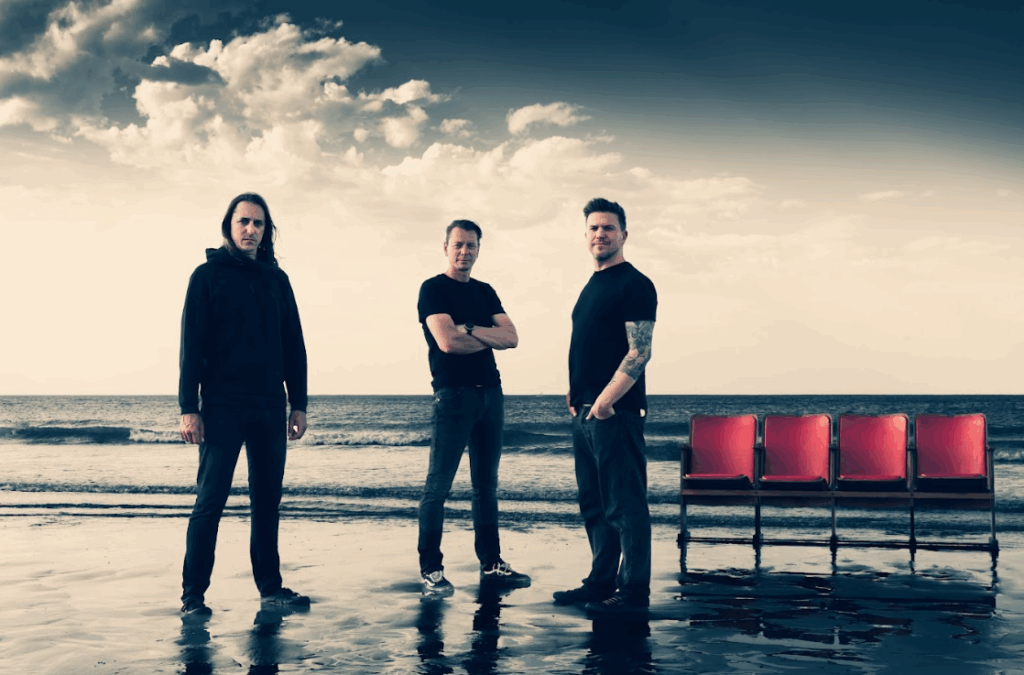 TURPENTINE VALLEY © Yanni Beel