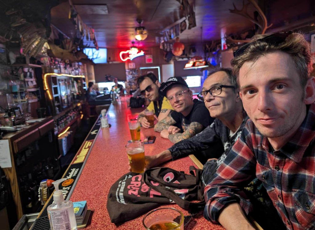 CHIFF CHAFFS © CHIFF CHAFFS