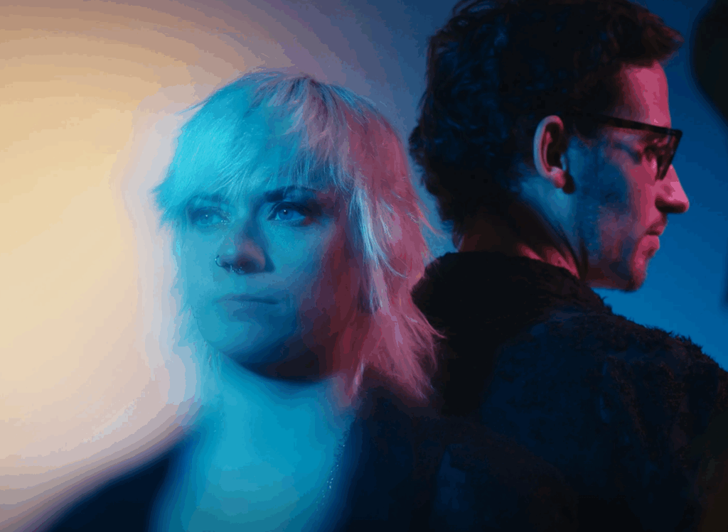 DARK BEACH © DARK BEACH