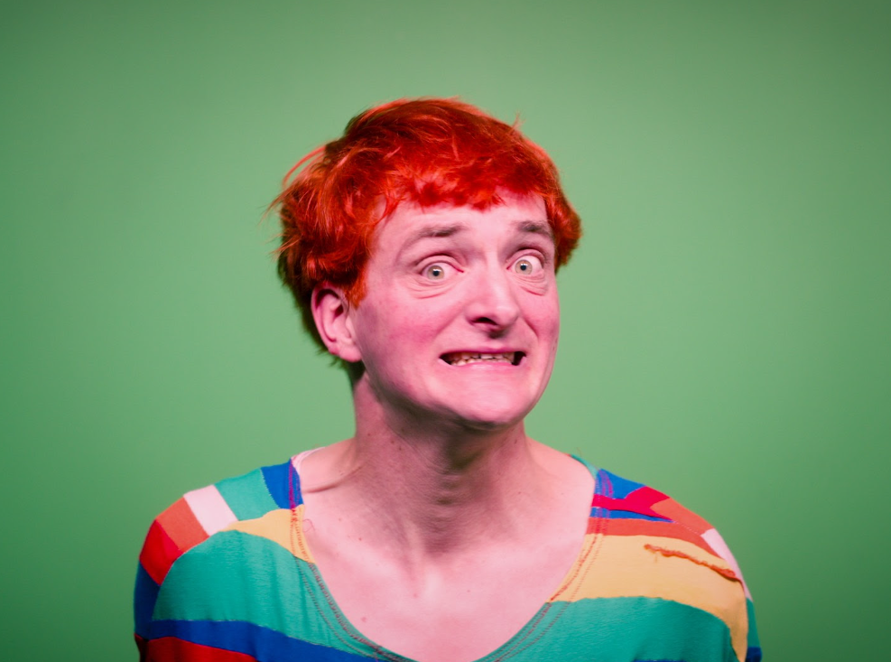 JOERI CHIPSVINGERS © Bath Foam Throne