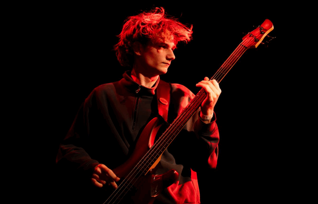 KNUCKLEHEADS © KNUCKLEHEADS