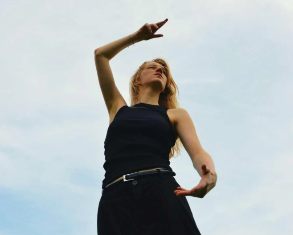 LEONTIEN © LEONTIEN