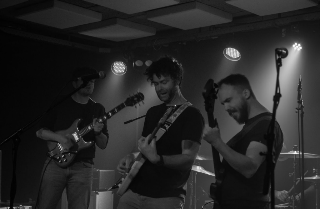 HOUSEHOLDING © HOUSEHOLDING