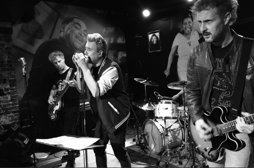 JETBLACK SMILE © JETBLACK SMILE