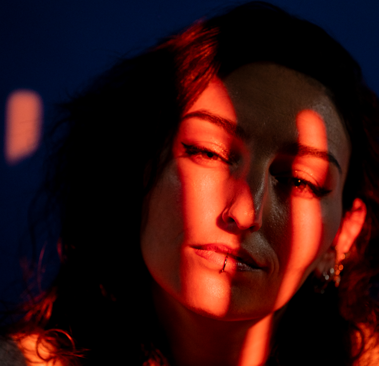 MONA MIO © Monia Mio (Promo)